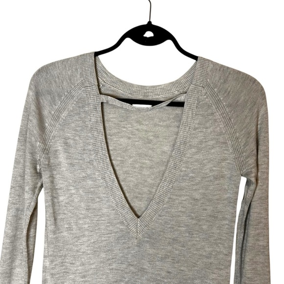 Lululemon Unity Drop Back- Athletic/ Athleisure Cashmere Blend Sweater- Size 4 - Picture 9 of 12